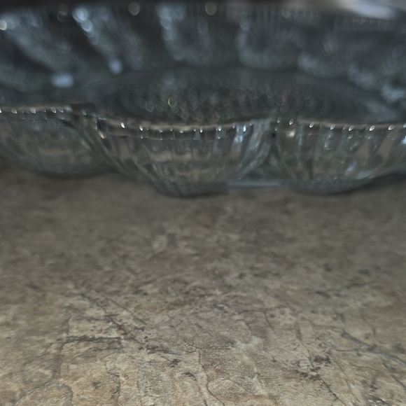 (J30) Elegant Sunflower Glass Egg Serving Platter - Picture 6 of 7